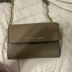 Michael kors cross body